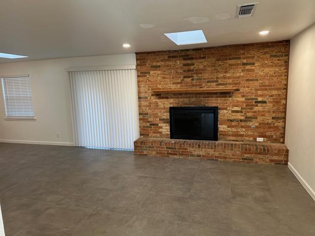 Building Photo - 3603 Bristol Dr