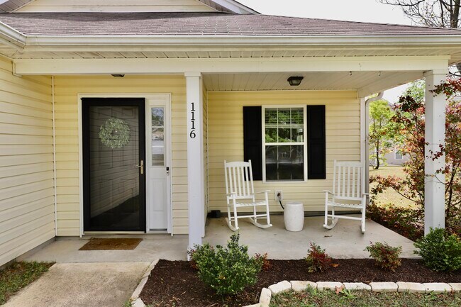 Building Photo - 1116 Waverly Pl Dr