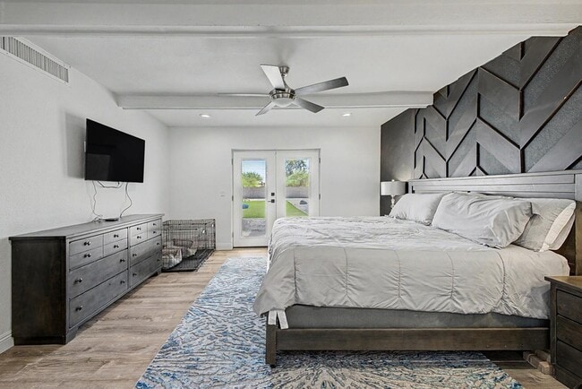 Building Photo - 6315 E Delcoa Ave