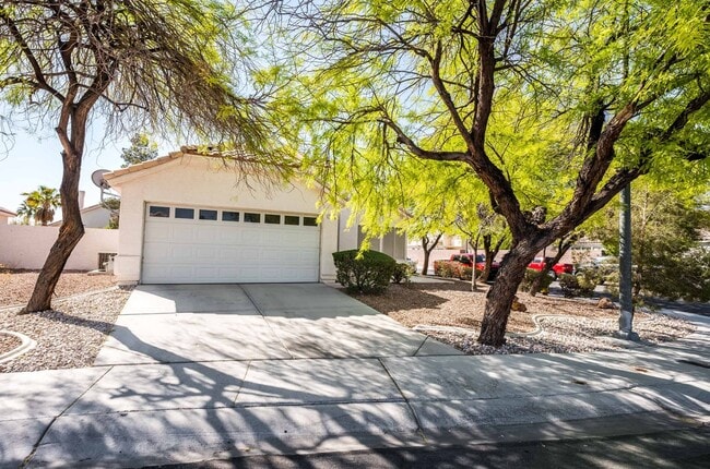 Primary Photo - Stunning 3 Bedroom home!