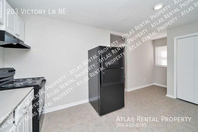 Building Photo - 203 Victory Ln NE