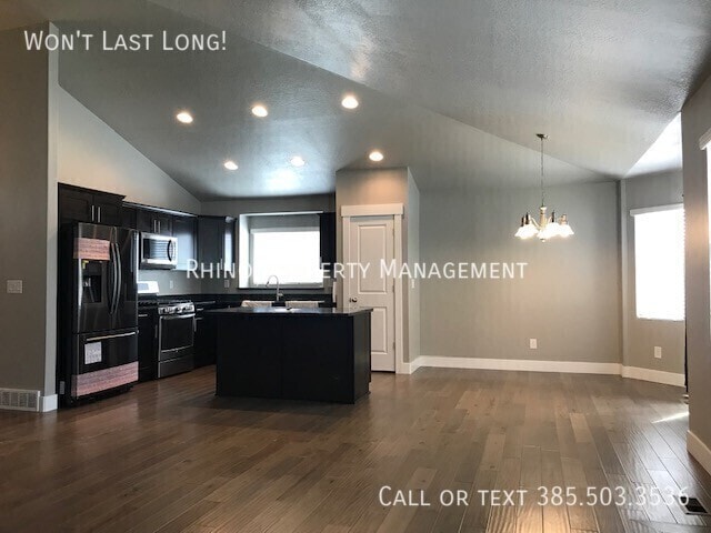 Building Photo - 2273 W Espadrille Cir