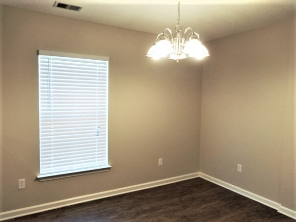 Building Photo - 1067 Briar Rose Ln