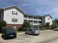 Building Photo - 2 Bedroom, 2 Bath, Third Floor Condo for L...