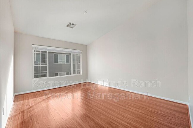 Building Photo - 8381 Pebble Creek Way