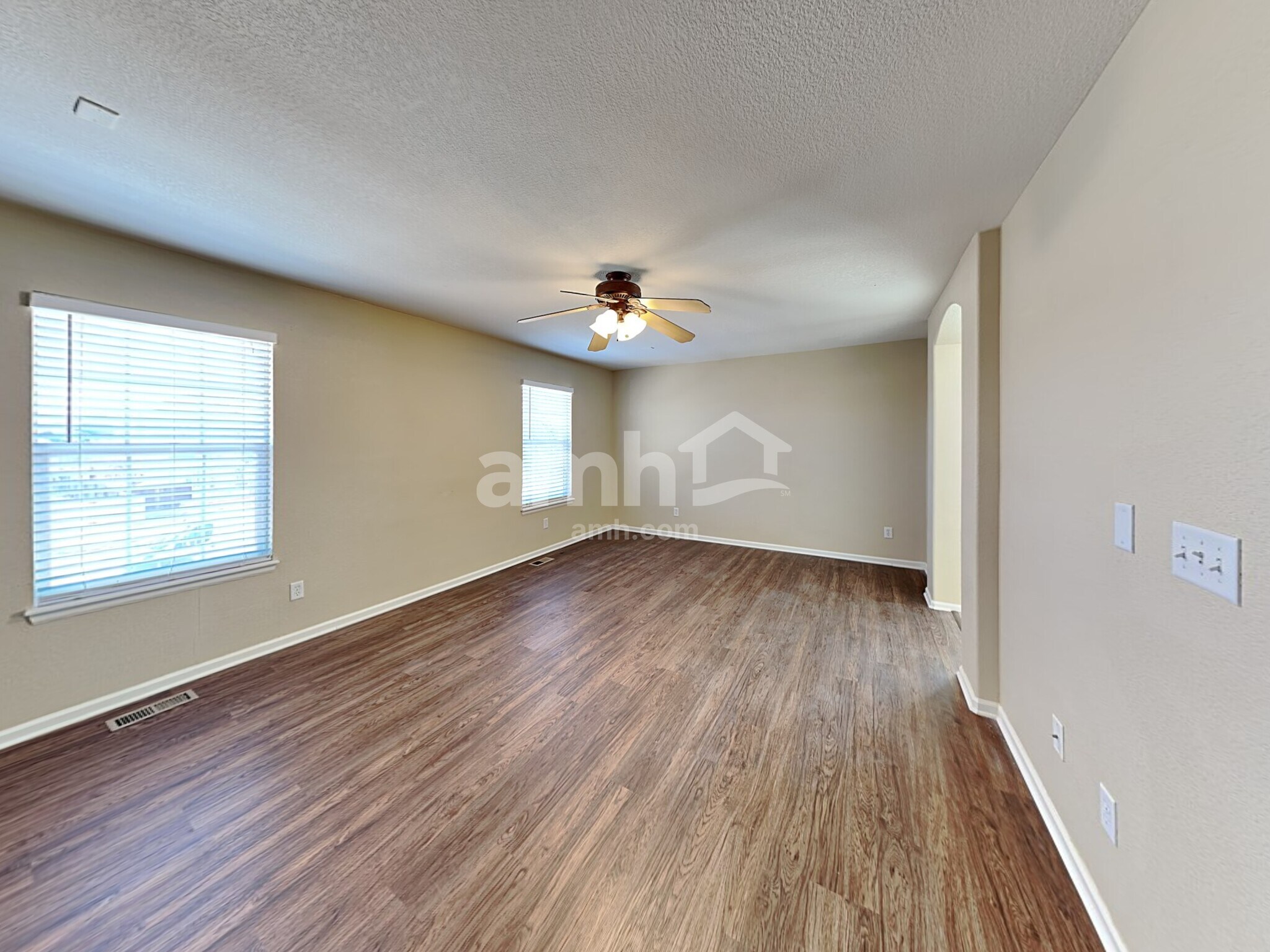 Building Photo - 6213 Westview Cir