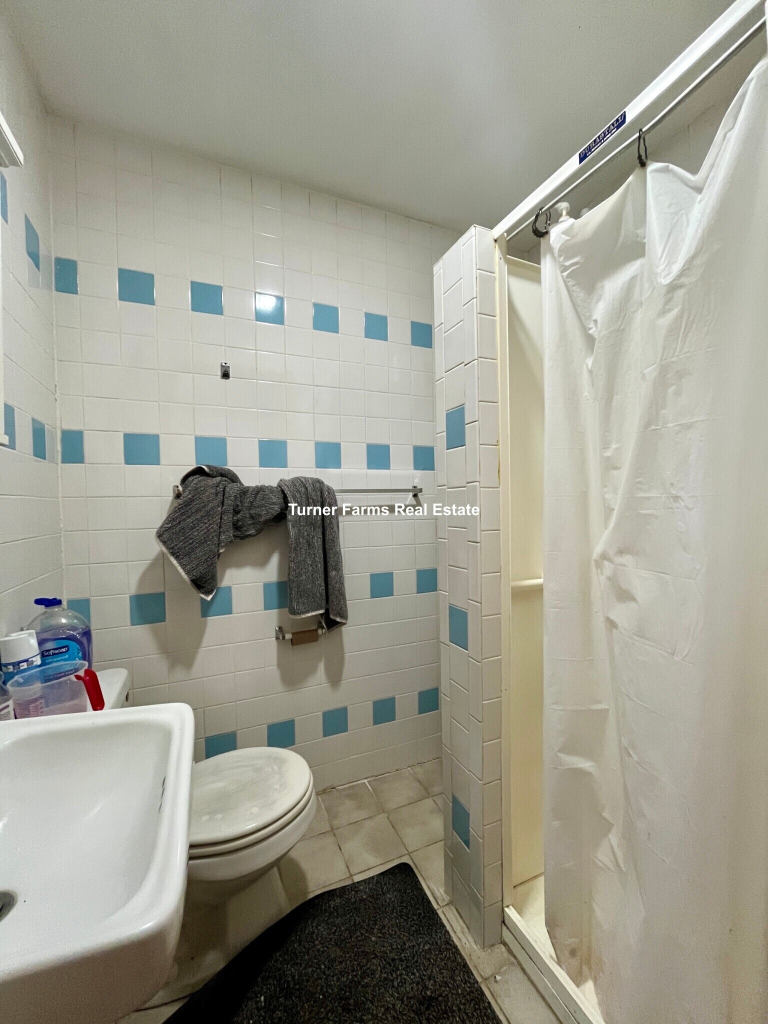 Building Photo - 129 Cedar St