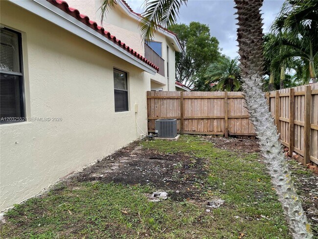 Building Photo - 1511 San Remo Cir