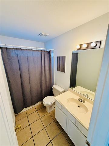 Building Photo - 830 San Jacinto Dr