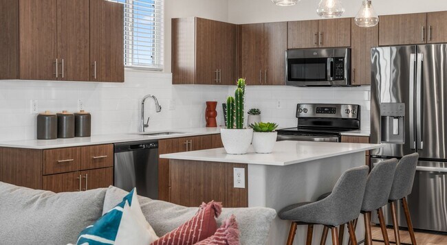 Building Photo - Brand New 3 Bedroom Home in Phoenix - Now ...