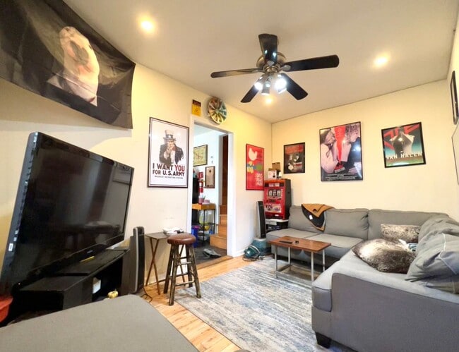 Building Photo - 3212 Winter St