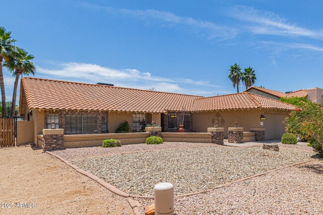 Building Photo - 6073 E Beck Ln