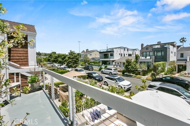 Building Photo - 711 Heliotrope Ave