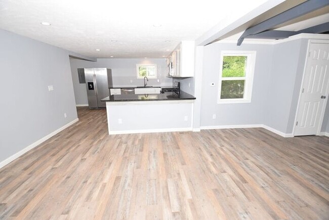 Building Photo - 3 bedroom in Granger in PHM school district