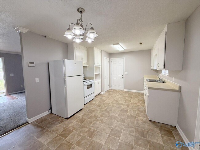 Building Photo - 640 Dawson Terrace NW