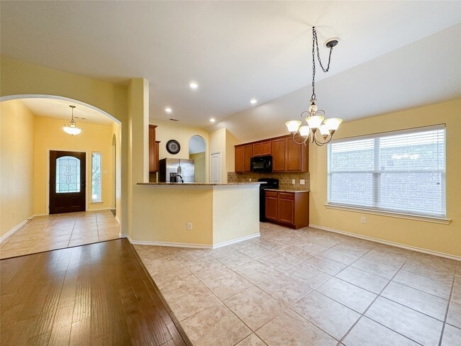 Building Photo - 8635 Sweet Pasture Dr