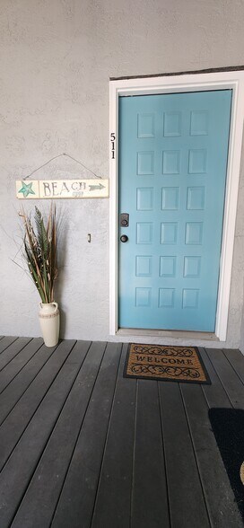 Welcome Home - 8501 N Lagoon Dr