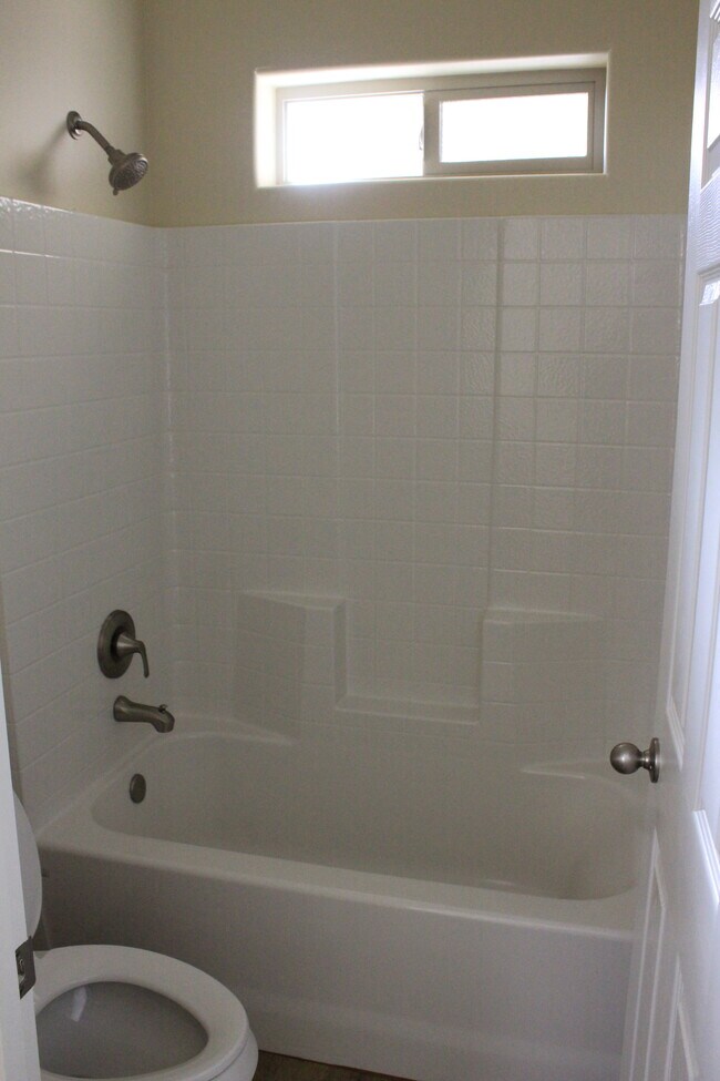 Building Photo - 9847 Prescott Dr