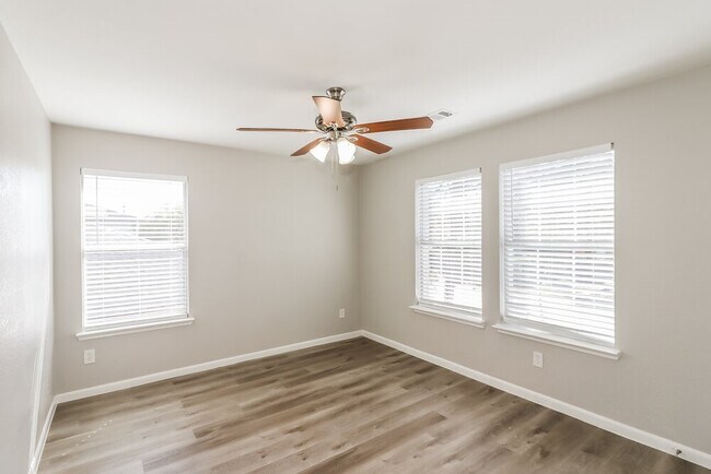 Building Photo - 20622 Bishops Gate Ln