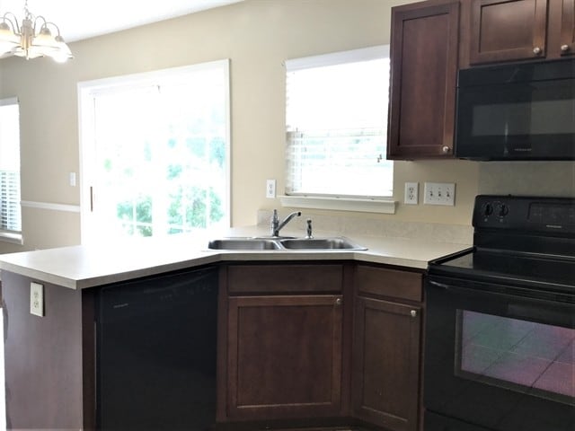 Building Photo - 3749 Dashiel Dr