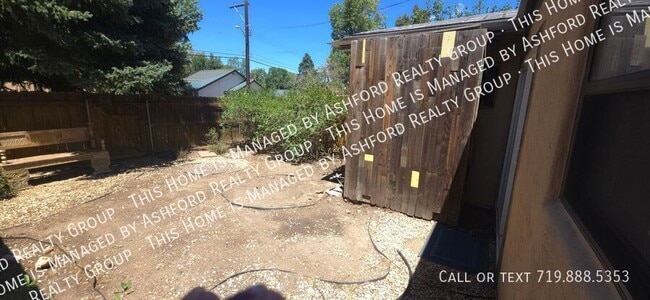 Building Photo - 1220 E San Rafael St