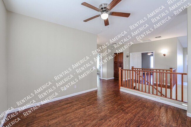 Building Photo - 14958 W Cameron Dr