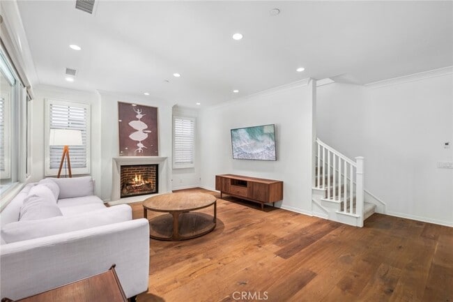 Building Photo - 70 Lupari