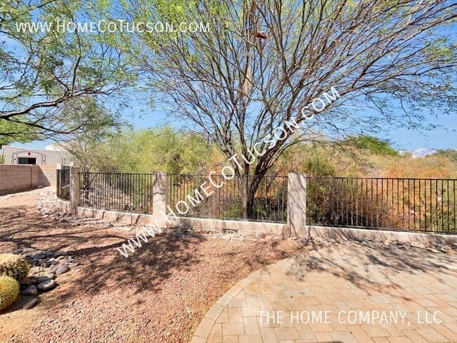 Building Photo - 11854 N Desert Slopes Way