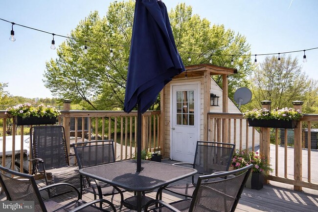 Building Photo - 1605 New Jersey Ave NW