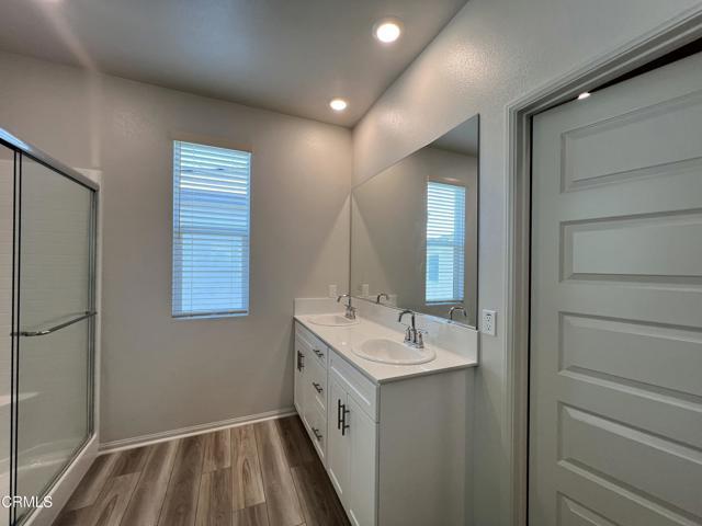 Building Photo - 40493 Birchfield Dr