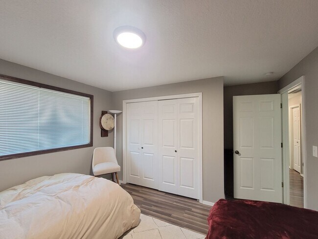 Building Photo - Duplex in Kennewick, WA
