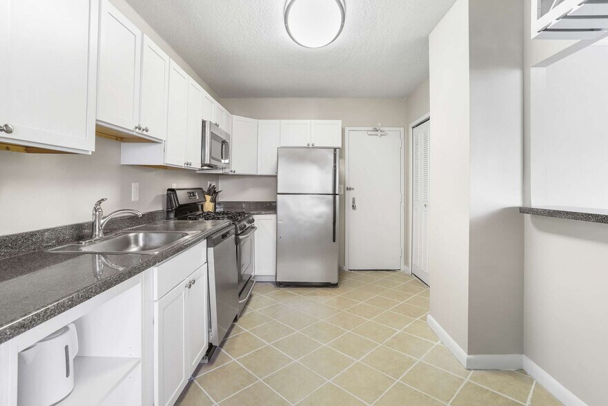 Building Photo - 1515 Richmond Hwy