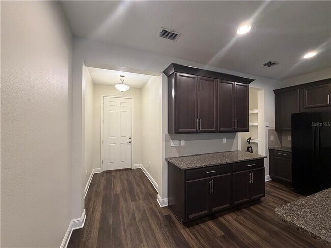 Building Photo - 14263 Damselfly Dr