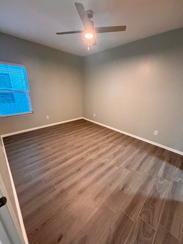 Building Photo - 3012 W Kenwood St