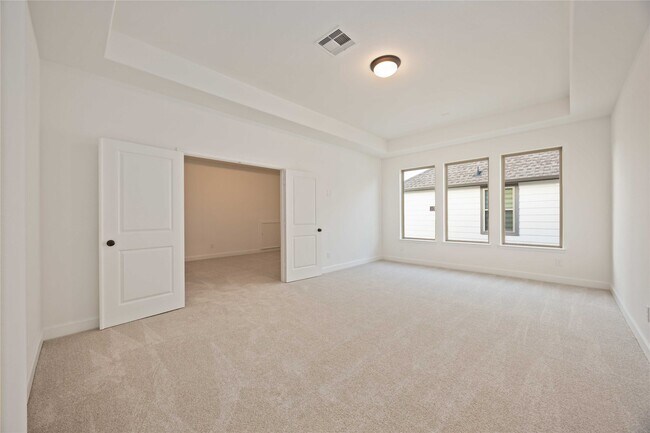 Building Photo - 2215 Falling Fig Ln