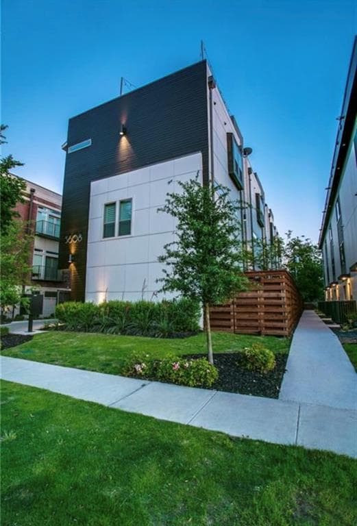 Building Photo - 5608 Lindell Ave