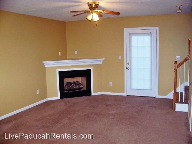 Building Photo - 2 br, 1.5 bath Apartment - 110 Fuller Rd.