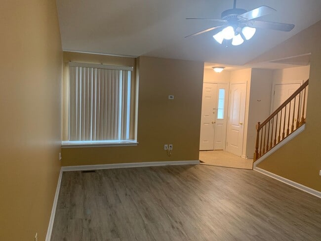 Building Photo - 1 Floor Living! Wheatland Condo 2 Bed 2 Ba...