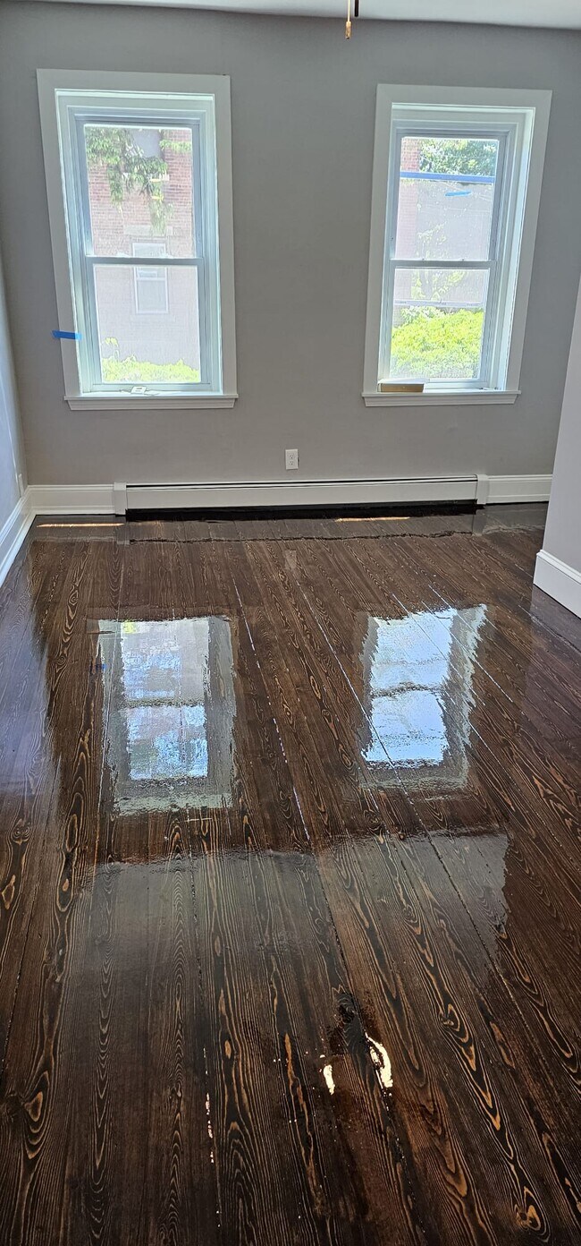 Building Photo - 10 Grant Ave