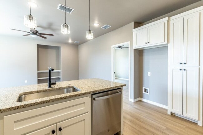 Building Photo - First month HALF OFF RENT move in Special!