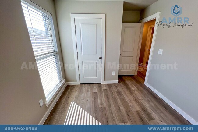 Building Photo - 3 Bedroom In Harvest Development In Wolffo...