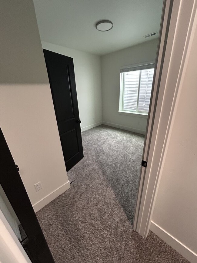 Building Photo - Cutler House