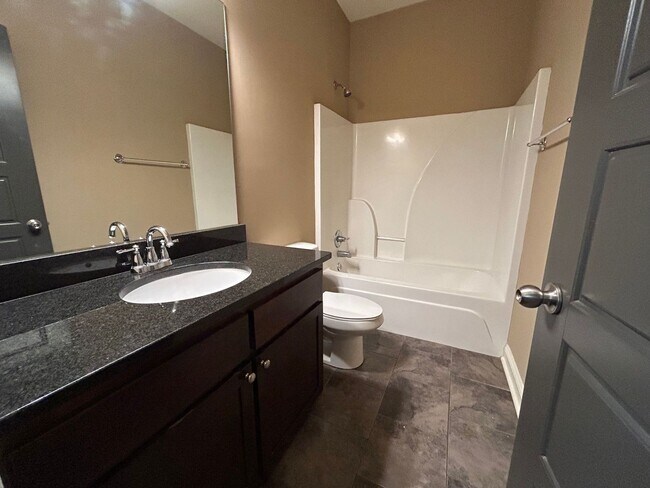 Building Photo - 223 Madison Heights