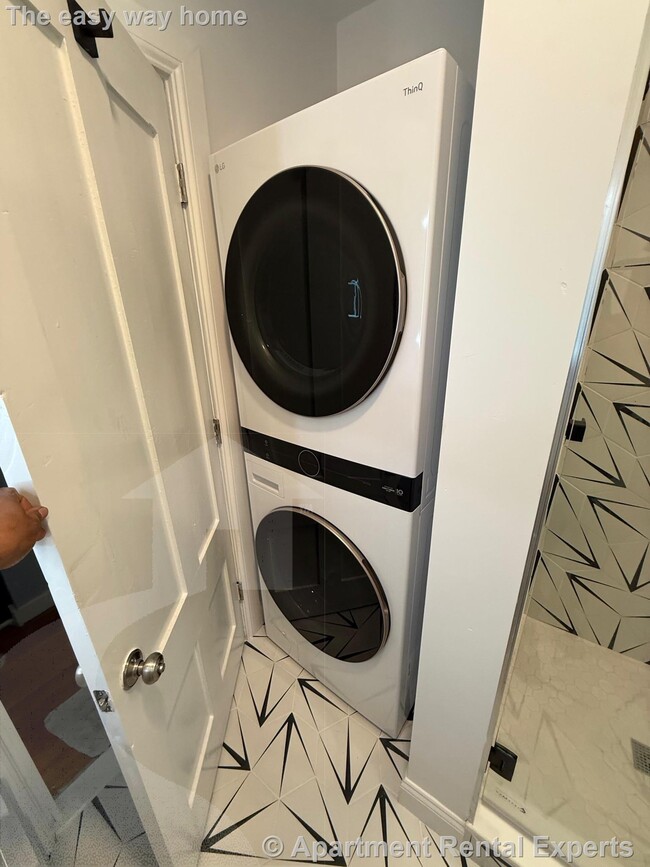 Building Photo - 23 Granite St