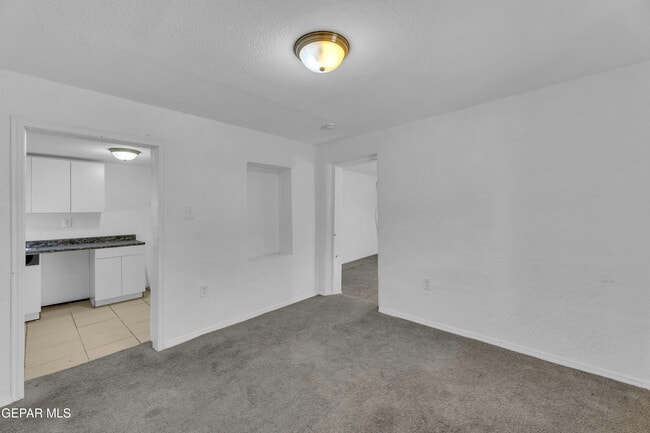 Building Photo - 218 NW I Ave