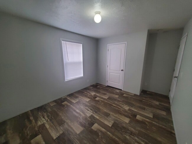 Building Photo - 24 Parakeet Hill Dr