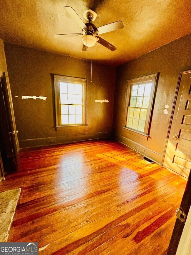 Building Photo - 75 Arch St