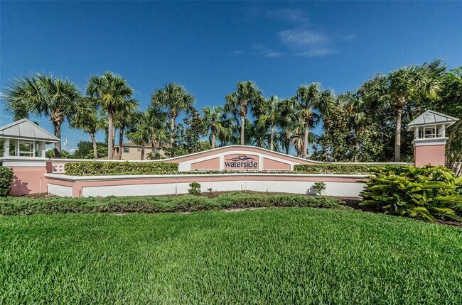 Building Photo - 5011 Starfish Dr SE