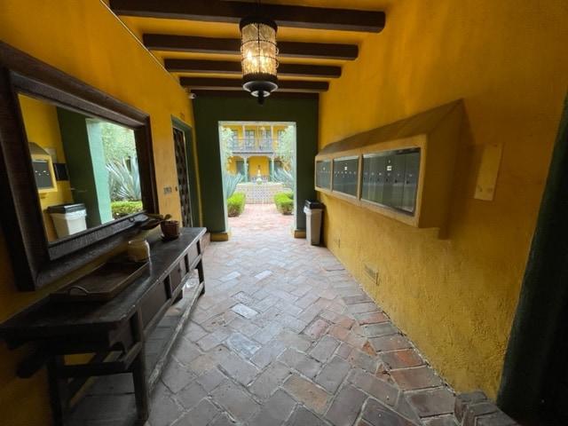 Building Photo - 1855 N Kingsley Dr