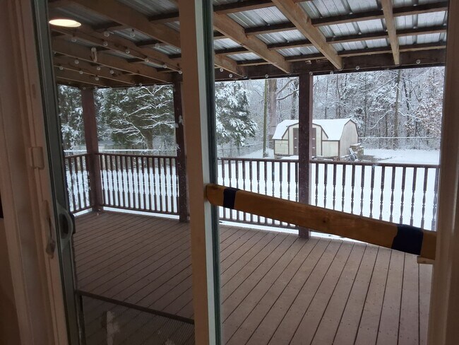 Building Photo - 1800 Preston St